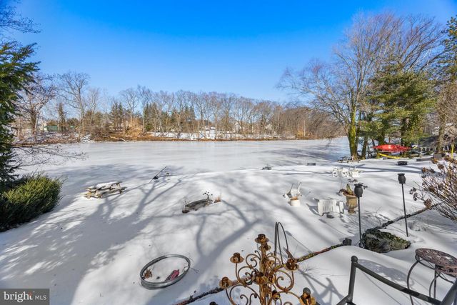 2031 SYLVAN PARK RD, Burlington, NJ 08016