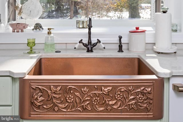 2031 SYLVAN PARK RD, Burlington, NJ 08016