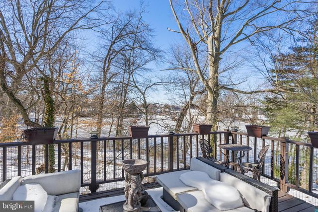 2031 SYLVAN PARK RD, Burlington, NJ 08016