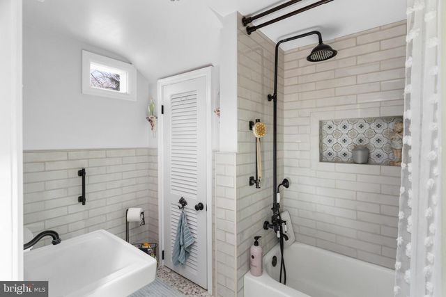 2031 SYLVAN PARK RD, Burlington, NJ 08016