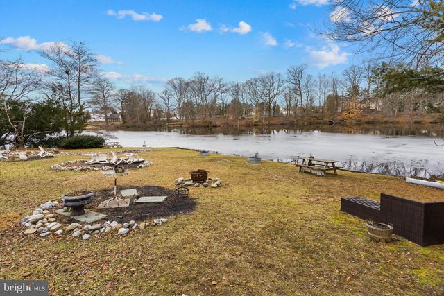 2031 SYLVAN PARK RD, Burlington, NJ 08016