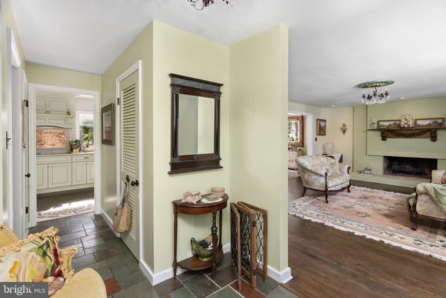 2031 SYLVAN PARK RD, Burlington, NJ 08016