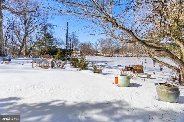 2031 SYLVAN PARK RD, Burlington, NJ 08016