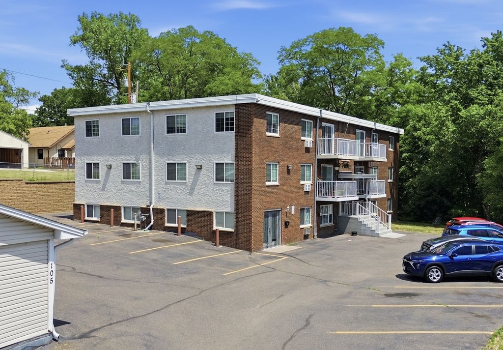 105 Park Street E, South Saint Paul, MN 55075 — exterior
