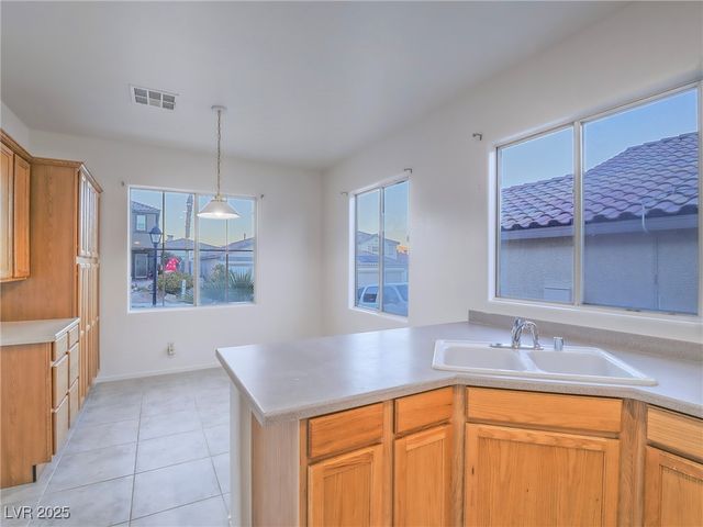 10517 Morning Drop Avenue, Las Vegas, NV 89129