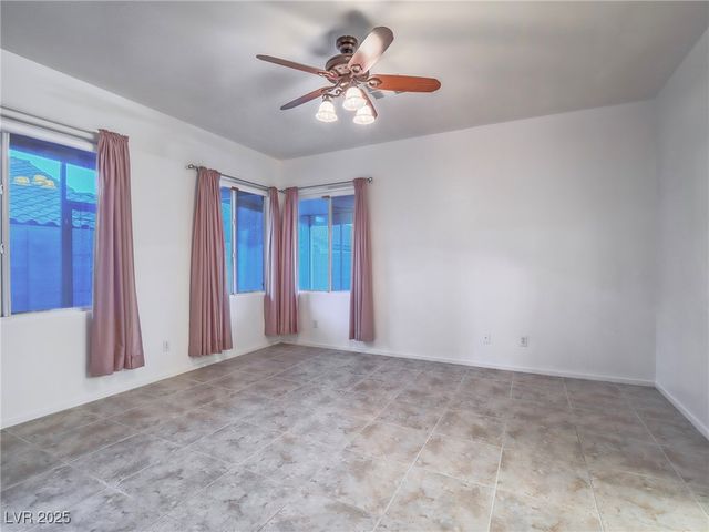 10517 Morning Drop Avenue, Las Vegas, NV 89129