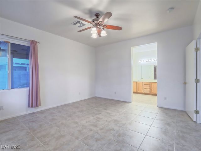 10517 Morning Drop Avenue, Las Vegas, NV 89129