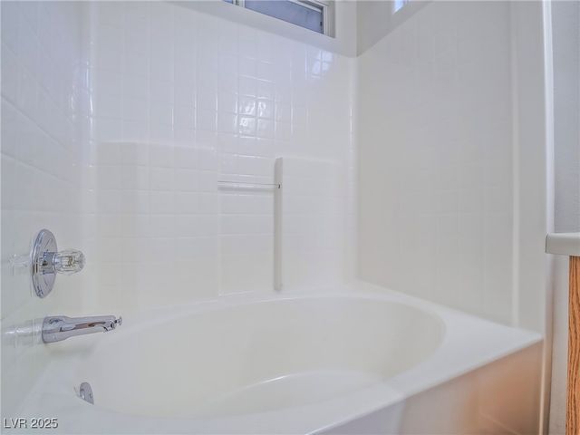 10517 Morning Drop Avenue, Las Vegas, NV 89129