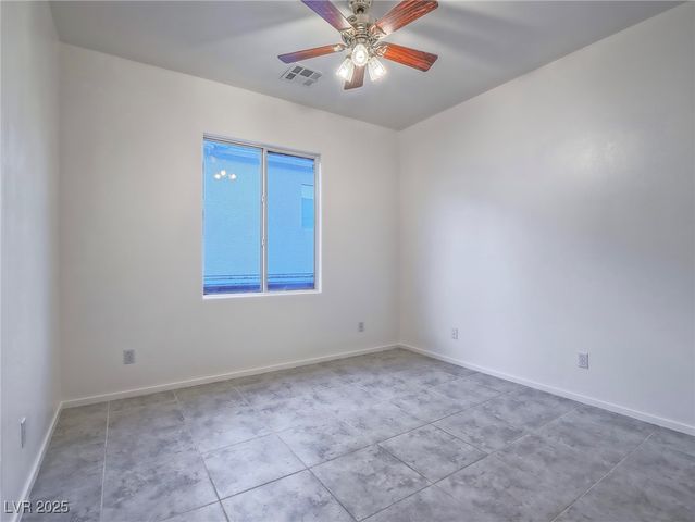 10517 Morning Drop Avenue, Las Vegas, NV 89129