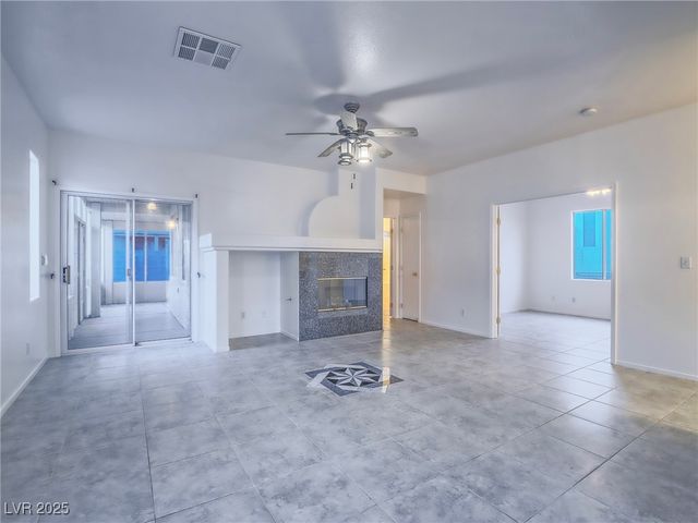 10517 Morning Drop Avenue, Las Vegas, NV 89129
