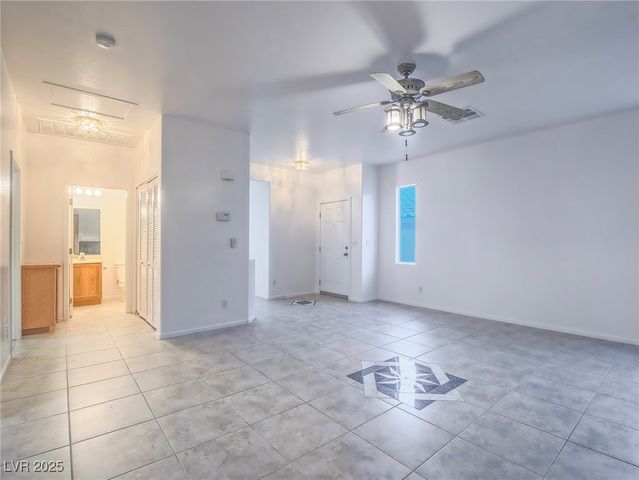 10517 Morning Drop Avenue, Las Vegas, NV 89129