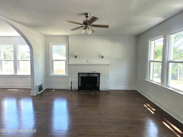 1403 E MCCARTY STREET, Jefferson City, MO 65101