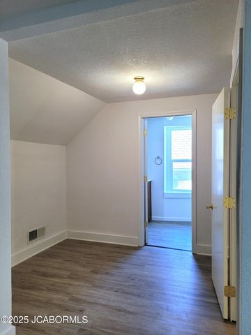 1403 E MCCARTY STREET, Jefferson City, MO 65101