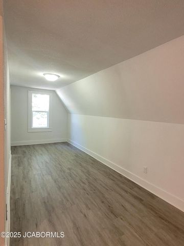 1403 E MCCARTY STREET, Jefferson City, MO 65101