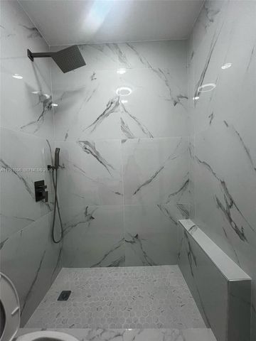 355 E 4th St 203, Hialeah, FL 33010