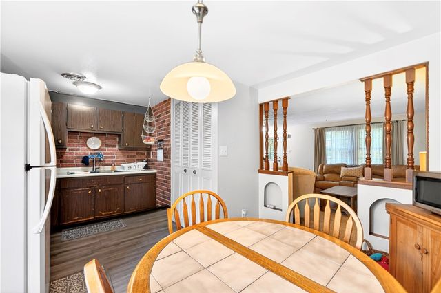 1805 Cedaridge Drive, South Park, PA 15129