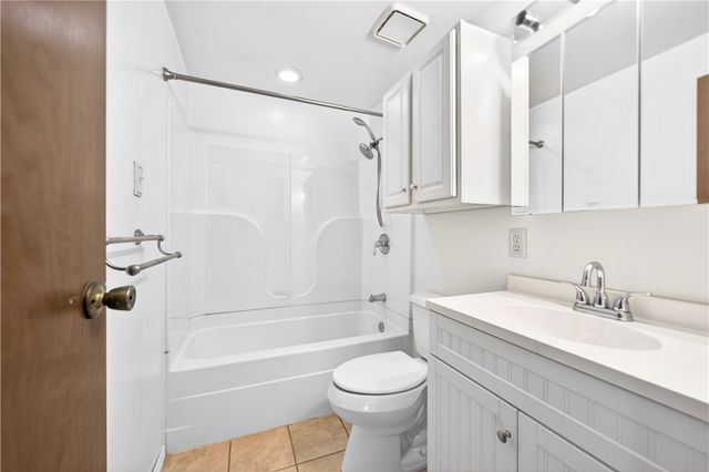 1805 Cedaridge Drive, South Park, PA 15129