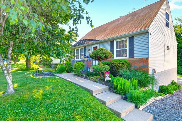 1805 Cedaridge Drive, South Park, PA 15129