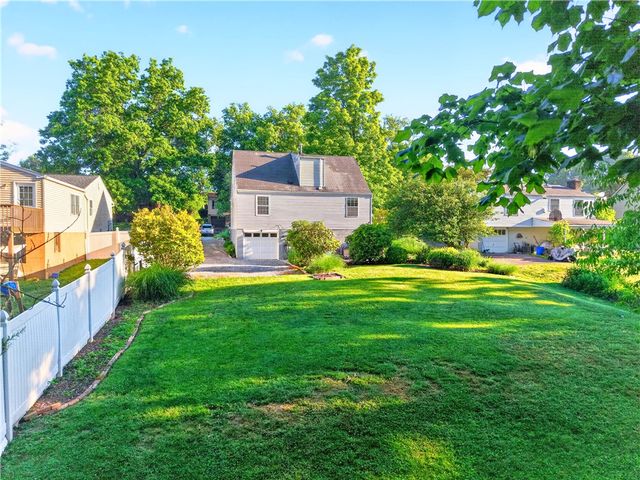 1805 Cedaridge Drive, South Park, PA 15129