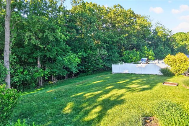 1805 Cedaridge Drive, South Park, PA 15129