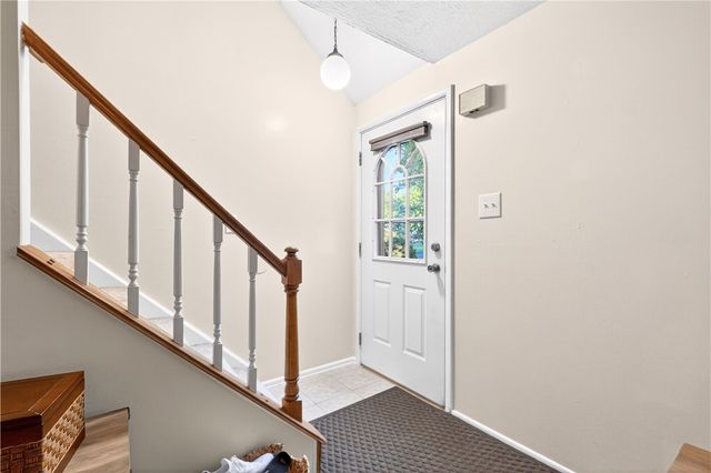 1805 Cedaridge Drive, South Park, PA 15129