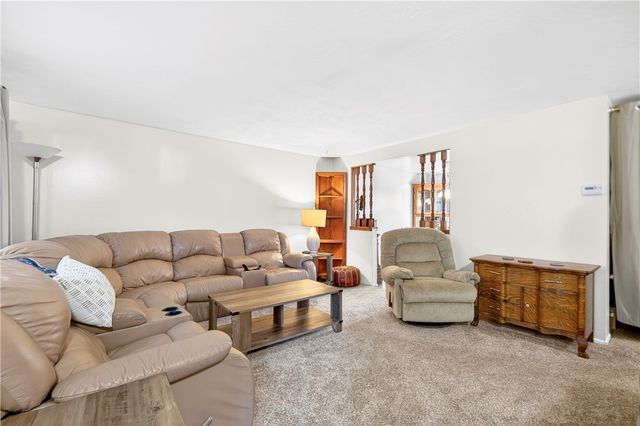 1805 Cedaridge Drive, South Park, PA 15129