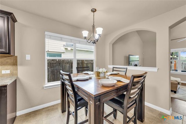 945 Lauren Street, New Braunfels, TX 78130