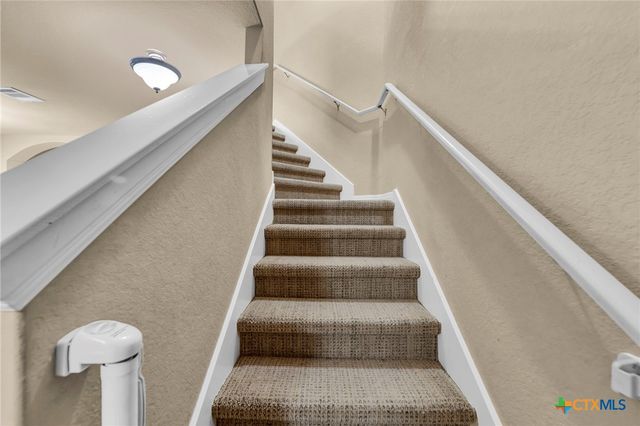 945 Lauren Street, New Braunfels, TX 78130