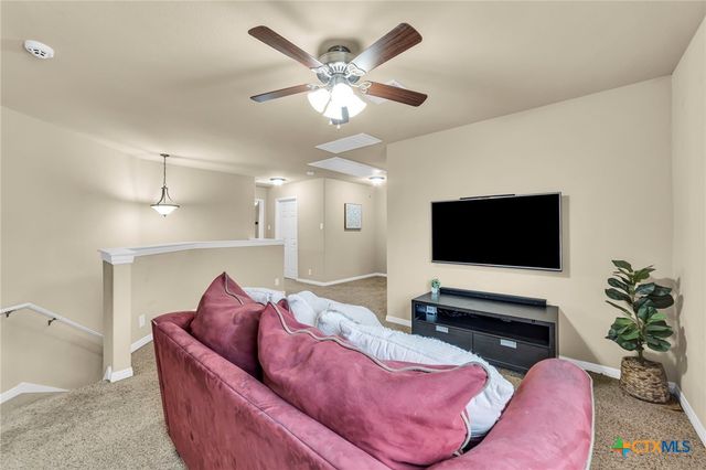 945 Lauren Street, New Braunfels, TX 78130