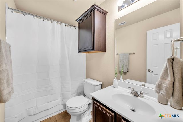 945 Lauren Street, New Braunfels, TX 78130