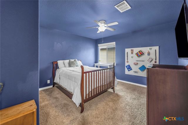 945 Lauren Street, New Braunfels, TX 78130