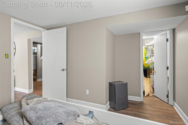 4661 Sashabaw Road, Waterford Charter Township, MI 48329