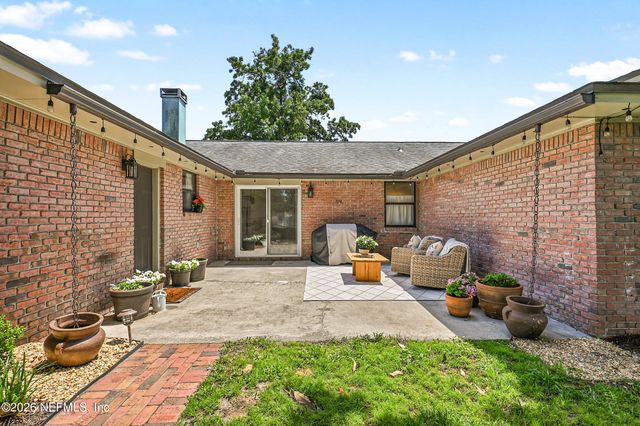 685 TROPICAL Parkway, Orange Park, FL 32073