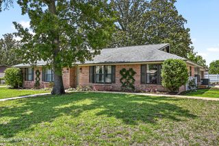 685 TROPICAL Parkway, Orange Park, FL 32073