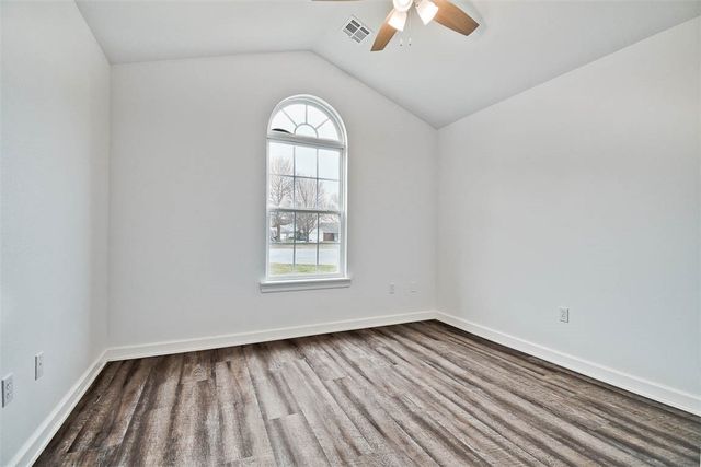 902 SW Hopi Circle, Bentonville, AR 72712