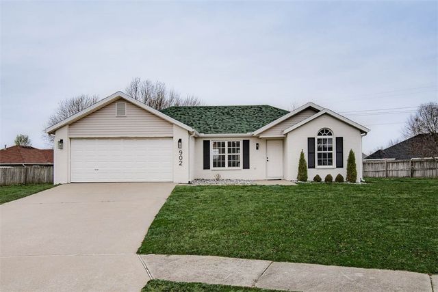 902 SW Hopi Circle, Bentonville, AR 72712