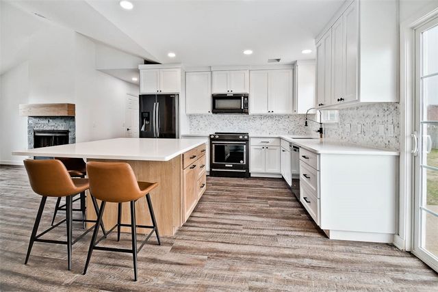 902 SW Hopi Circle, Bentonville, AR 72712