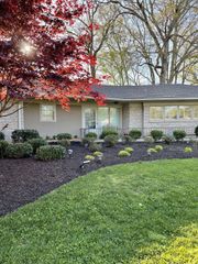 211 Admiral Cir, N, Lawrenceburg, TN 38464
