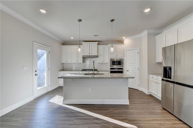 1622 Dover Creek Lane, Lawrenceville, GA 30045