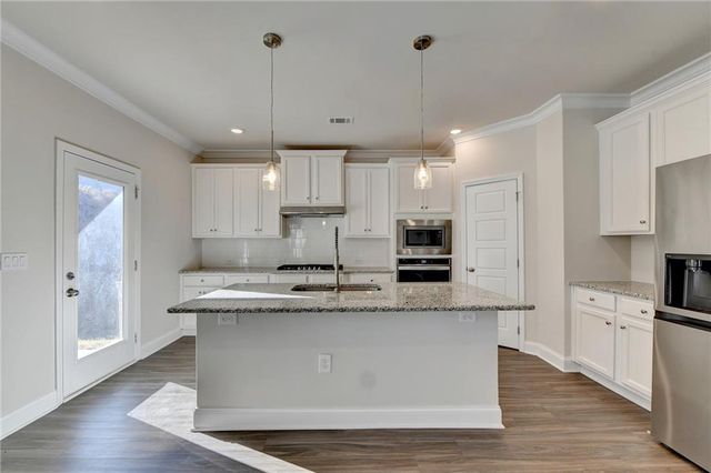 1622 Dover Creek Lane, Lawrenceville, GA 30045