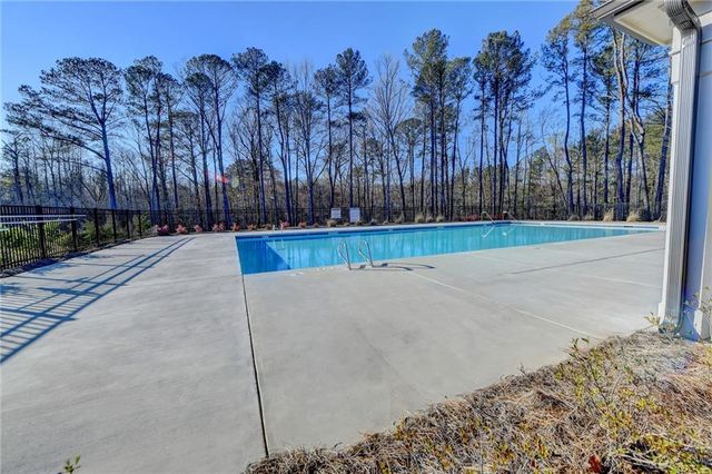 1622 Dover Creek Lane, Lawrenceville, GA 30045