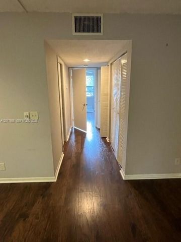 1300 SW 130th Ave 210F, Pembroke Pines, FL 33027