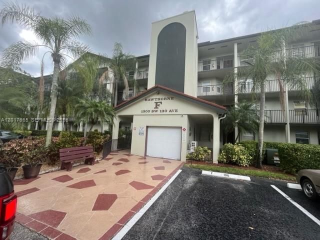 1300 SW 130th Ave 210F, Pembroke Pines, FL 33027