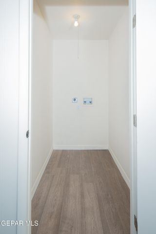 3405 VOLCANIC Avenue, El Paso, TX 79904