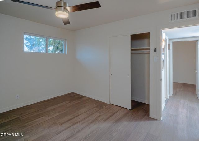 3405 VOLCANIC Avenue, El Paso, TX 79904