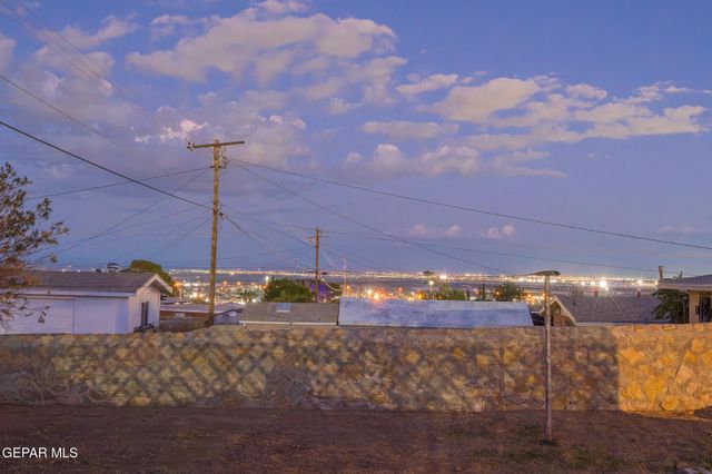 3405 VOLCANIC Avenue, El Paso, TX 79904