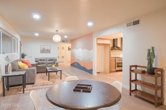 3405 VOLCANIC Avenue, El Paso, TX 79904