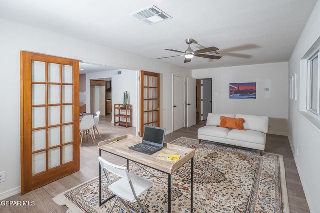 3405 VOLCANIC Avenue, El Paso, TX 79904