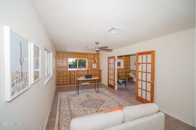 3405 VOLCANIC Avenue, El Paso, TX 79904