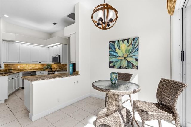 8762 52ND AVENUE E, Bradenton, FL 34211